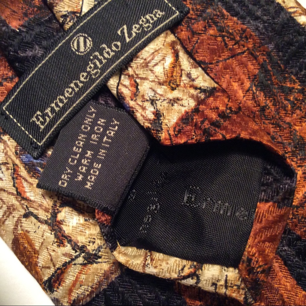 Ermenegildo Zegna copper and black silk tie
58x4” - Picture 4 of 6